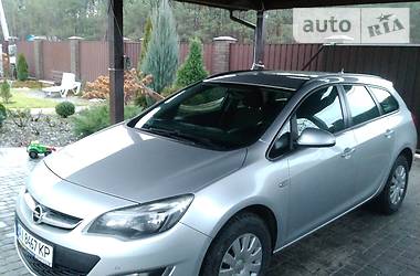 Opel Astra  2013