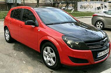 Opel Astra  2012