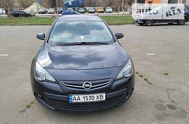 Opel Astra GTC 2013