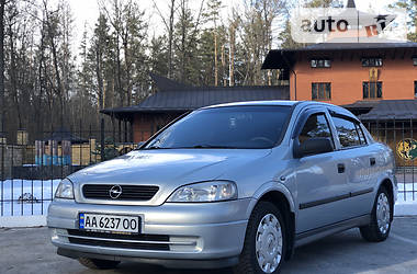 Opel Astra  2004