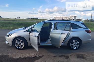 Opel Astra Sports Tourer 2016