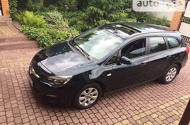 Opel Astra Sports Tourer1.6CDTI 2015