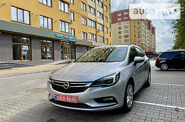 Opel Astra Sports Tourer 2016