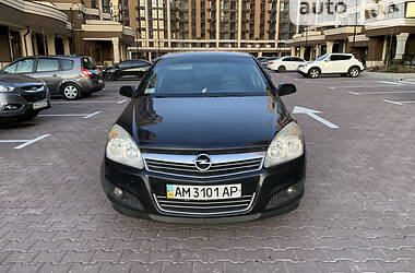 Opel Astra  2008