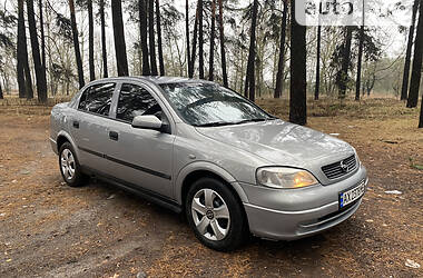 Opel Astra  2002