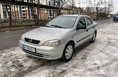 Opel Astra  2004