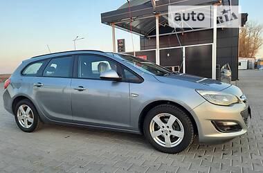 Opel Astra 1.4 turbo  2014