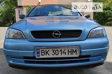 Opel Astra  2004