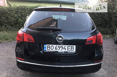 Opel Astra  2014