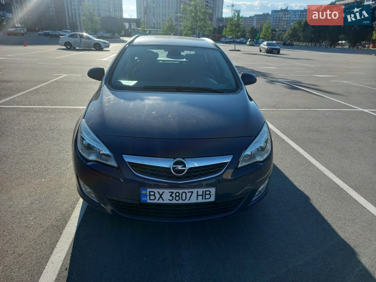 2010 Opel Astra - фото 1