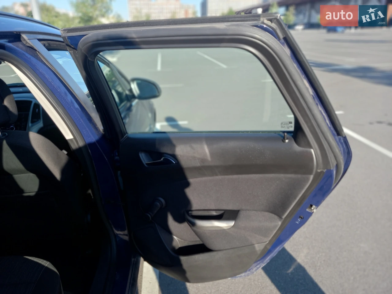 2010 Opel Astra - мініатюра 4