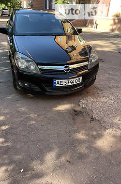 Opel Astra  2008