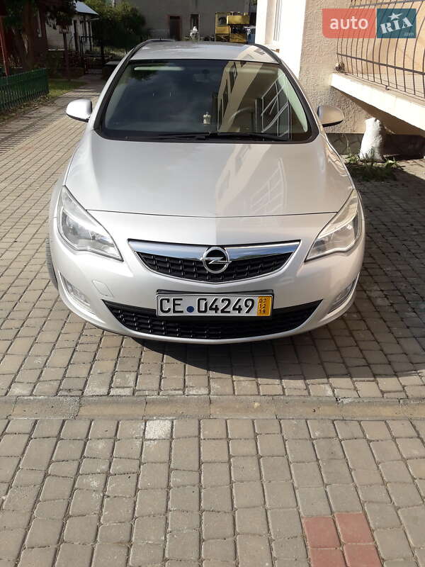 Минивэн Opel Astra
