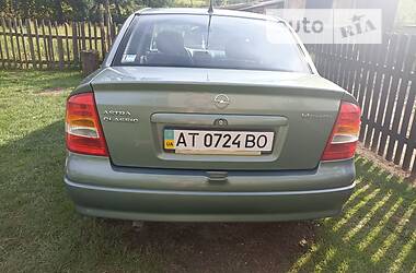 Opel Astra  2007