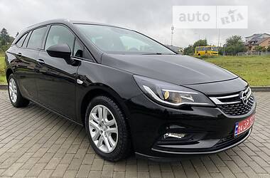 Opel Astra SPORT TOURERplus 2017