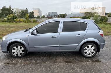 Opel Astra  2004