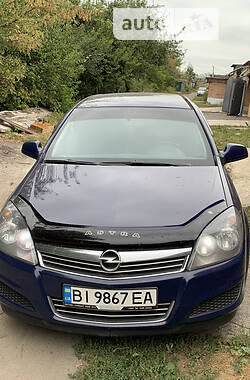 Opel Astra  2012