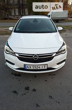 Opel Astra  2016