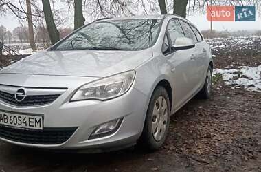 Opel Astra 2011