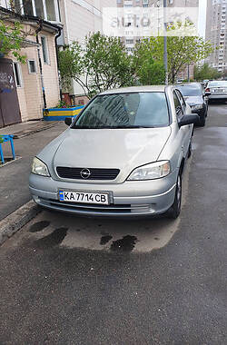 Opel Astra  2006