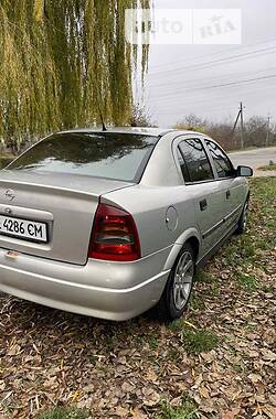 Opel Astra  2006