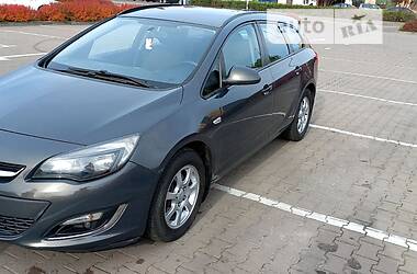 Opel Astra  2013