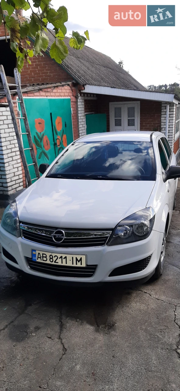 2010 Opel Astra - мініатюра 4