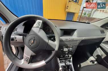Opel Astra  2006