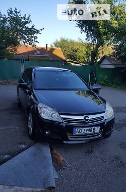 Opel Astra  2007