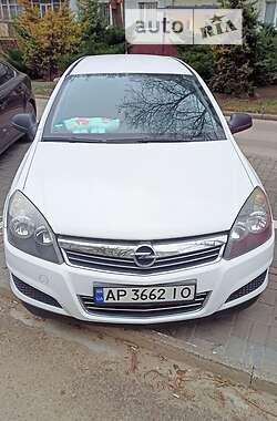 Opel Astra  2009