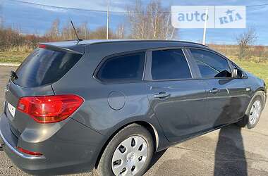 Opel Astra  2014
