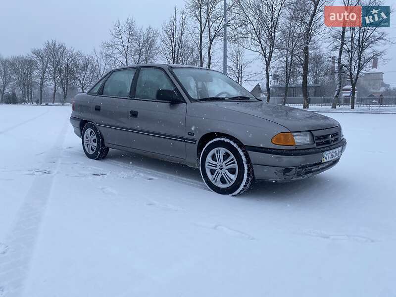 Opel Astra 1992 року в Івано-Франківську