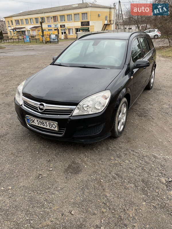 Opel Astra 2007 року в Рівному