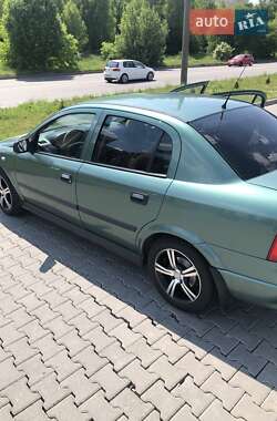 Opel Astra  2008