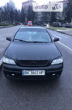 Opel Astra  2008