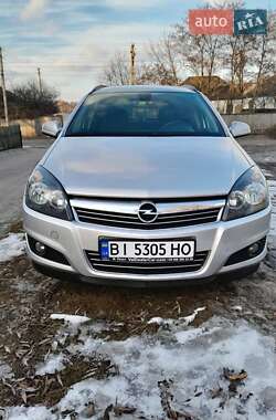 Opel Astra  2010