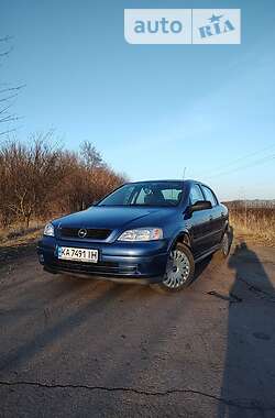 Opel Astra  2008