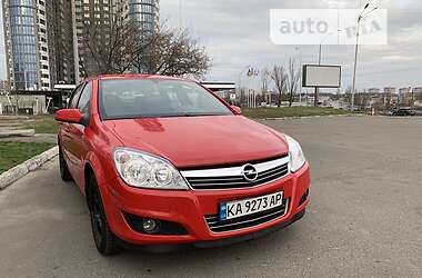 Opel Astra  2008