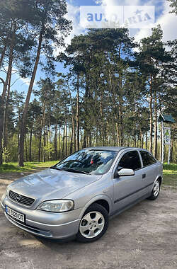 Opel Astra  2002