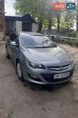Opel Astra  2013