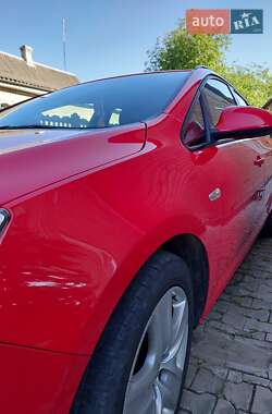 Opel Astra  2011