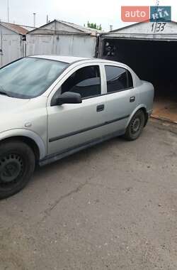 Opel Astra  2006