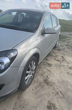 Opel Astra  2007