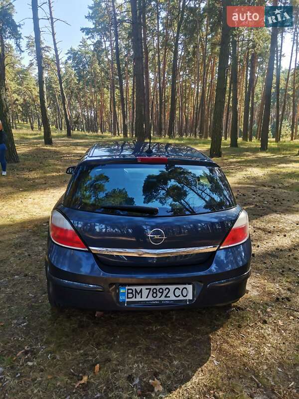 Хетчбек Opel Astra 2006 в Сумах