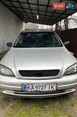 Opel Astra  2005
