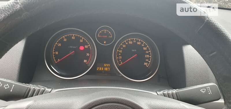 Універсал Opel Astra 2005 в Білій Церкві
