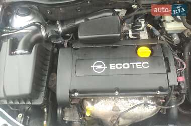 Opel Astra  2005