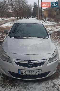 Opel Astra 2011