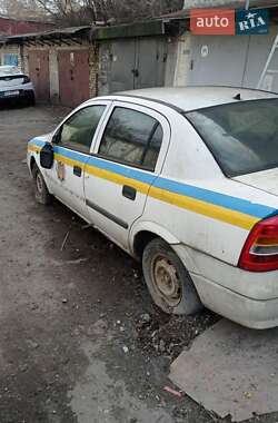 Opel Astra 2000