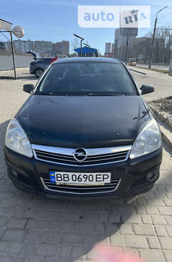 Opel Astra  2008